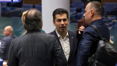 Това постави под риск законодателната програма да бъде приемана от