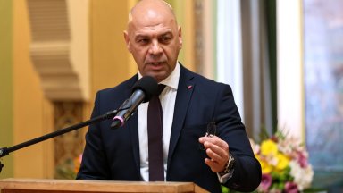 Новият кмет в Пловдив положи клетва, най-възрастният съветник оглави ОбС