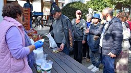Анкетьори питат варненци стигат ли им парите
