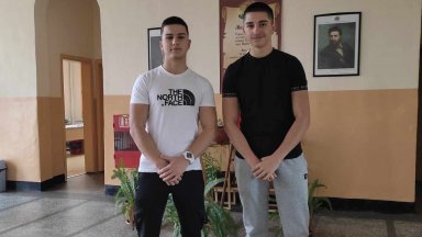 На 31 октомври вечерта Васил Араланов и Димитър Тричков намират