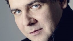 Украинският пианист Вадим Холоденко гостува на "Пиано eкстраваганца"