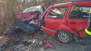 Инцидентът стана вчера около 13 часа на пътя между Бургас