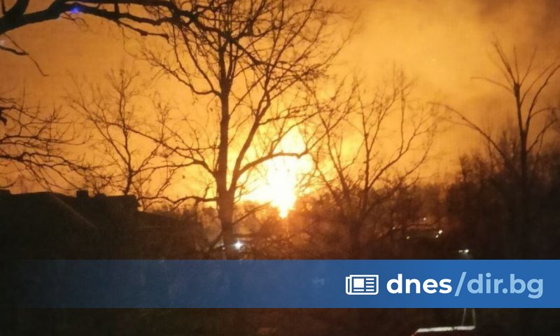 То съобщи, че е получило малко след полунощ сигнал за