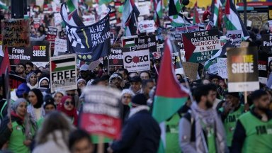 Стотици хиляди излязоха в Лондон и други европейски столици в подкрепа на палестинците