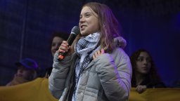 Грета Тунберг на митинг за Палестина: Няма климатична справедливост за окупирана земя