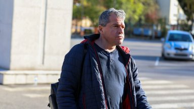 Непосредствено преди първия тур на изборите на 29 октомври министърът