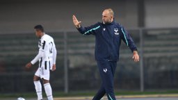 Треньорът на Лацио се оттегли след само 11 мача