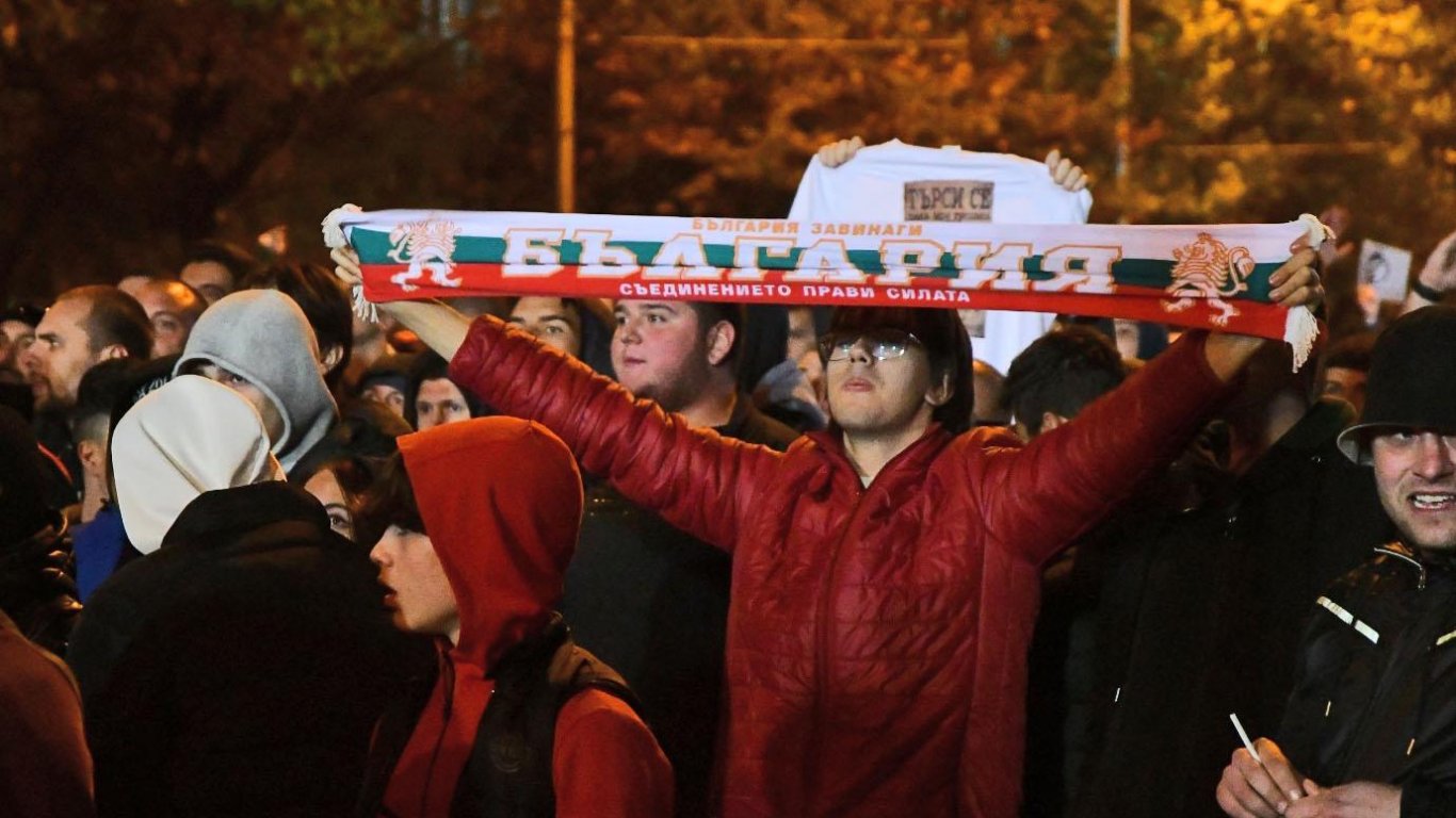 Хронологията на едно повратно за българския футбол денонощие
