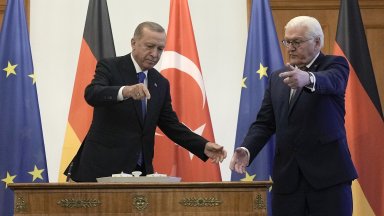 След терористичната атака на ислямисткото движение Хамас срещу Израел при