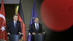 Германските лидери защитиха пред Ердоган правото на Израел да го има и да се брани