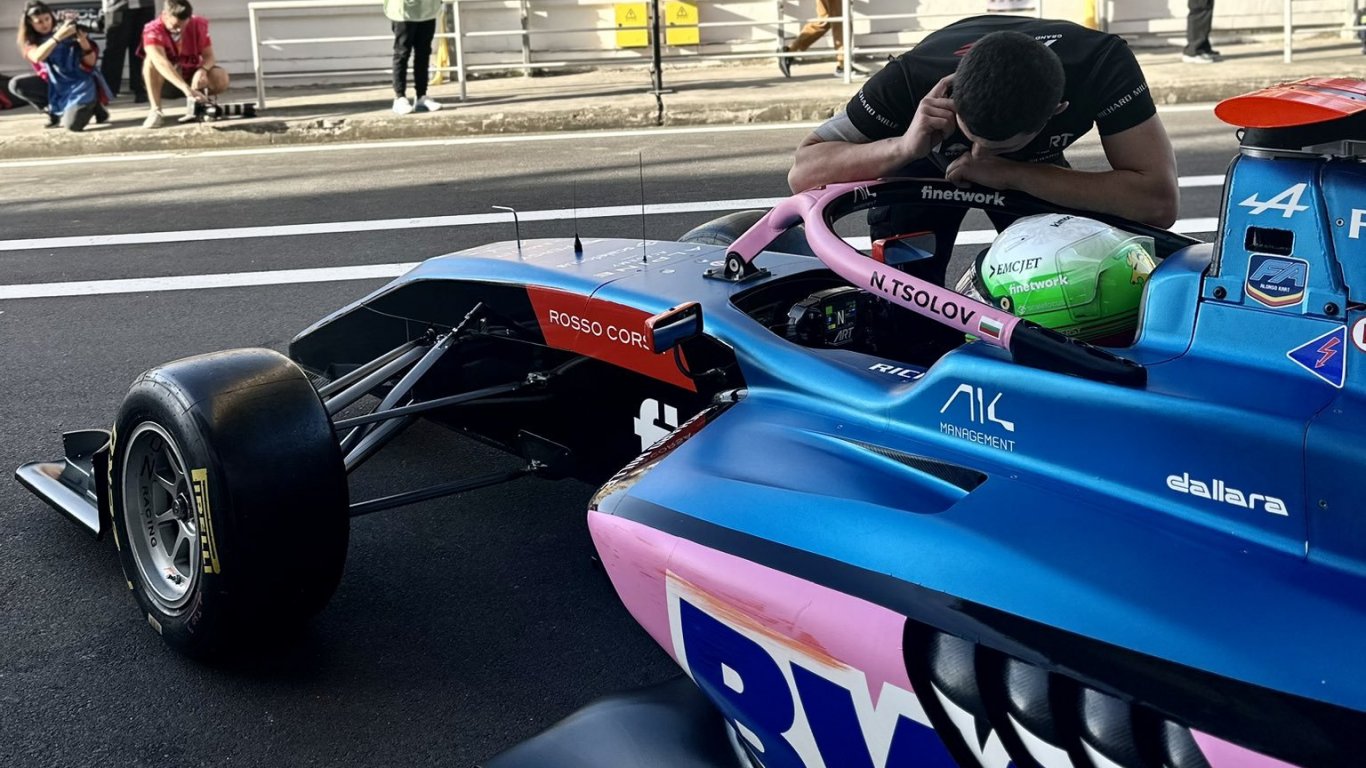 Цолов завърши на 13-о място във Формула 3 в Макао