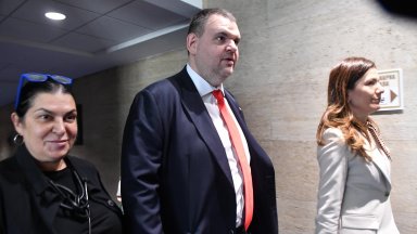 Коментарът му е по повод апела на министър председателя да бъде