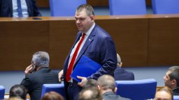 Пеевски: В споразумението ясно е записано, че Денков ще е просветен министър