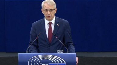 За мен е чест да застана пред вас представителите на