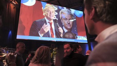 В петък нидерландският министър на отбраната в служебното правителство на