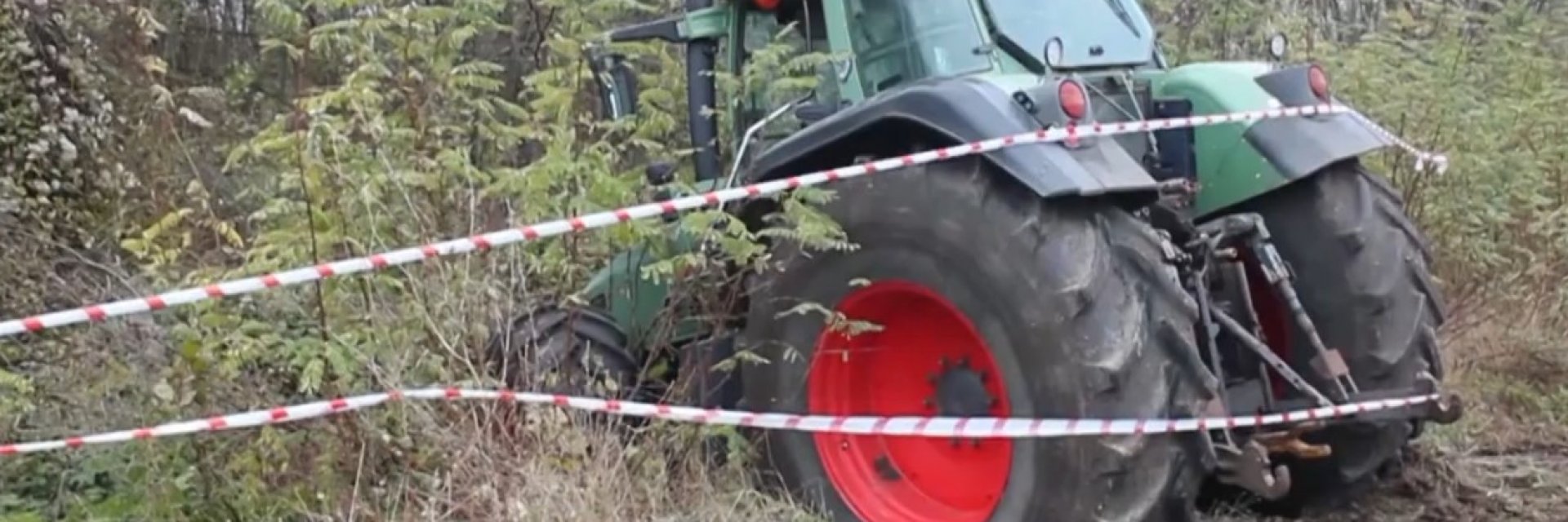 Крупен зърнопроизводител загина при катастрофа с трактор, друг шофьор - след удар в скат (видео)