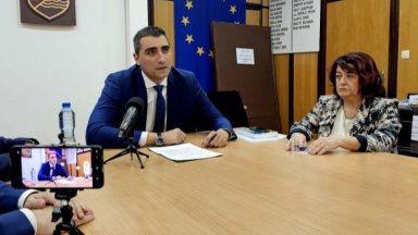 НАП е запорирала сметката на Община Пазарджик, кметът обяви финансов колапс