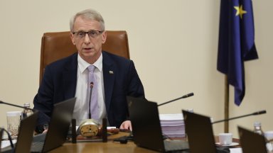 В срещата на живо и онлайн ще се включат министрите