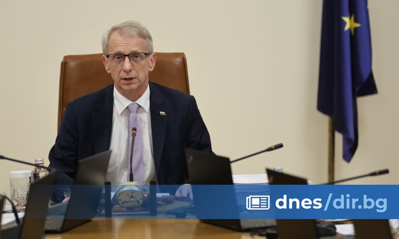 В срещата на живо и онлайн ще се включат министрите