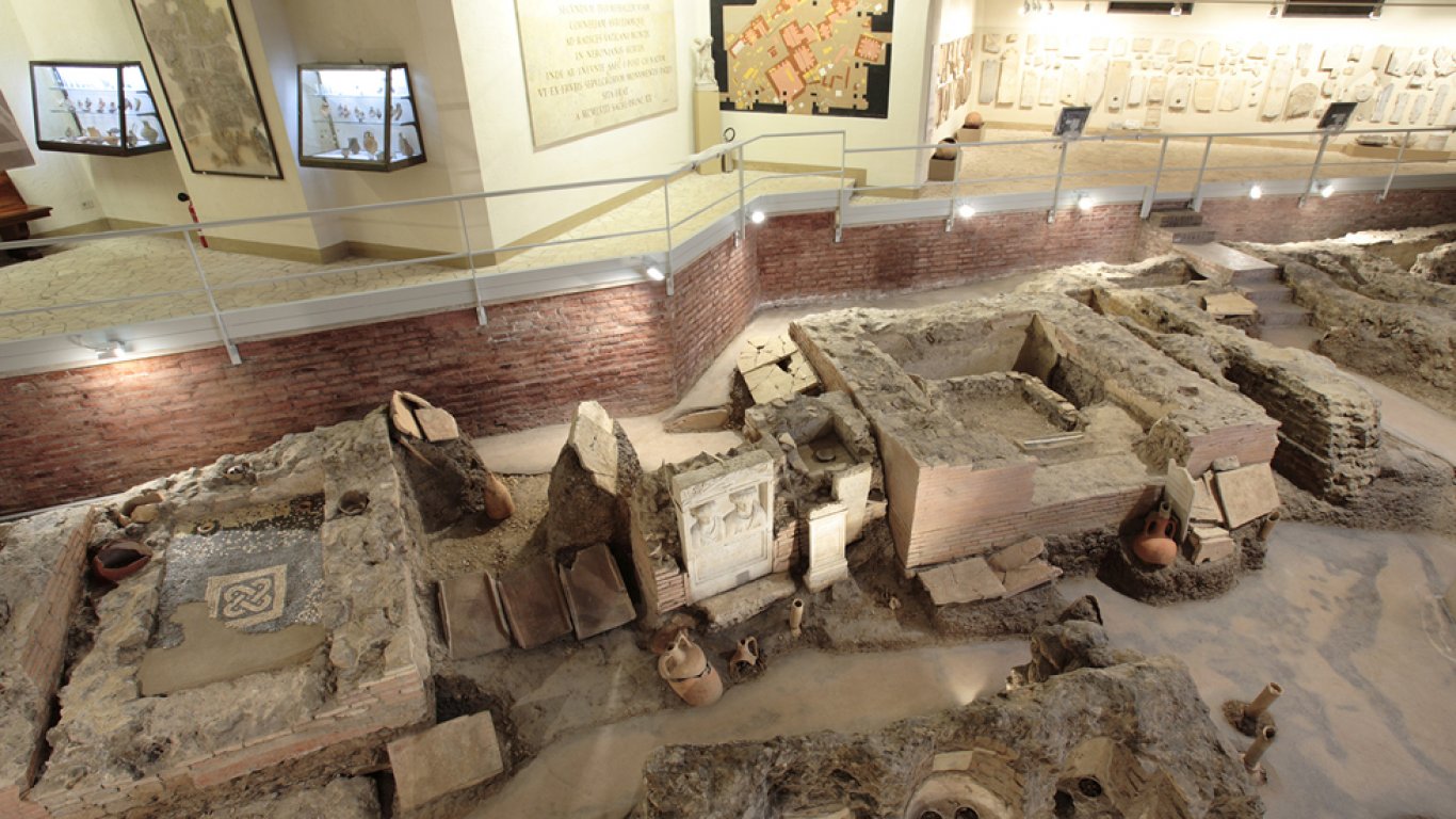 Древен римски некропол във Ватикана за първи път приема посетители 