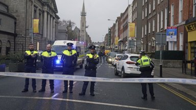 Мъж намушка с нож в центъра на Дъблин петима, сред които и 3 деца, избухнаха безредици (видео)