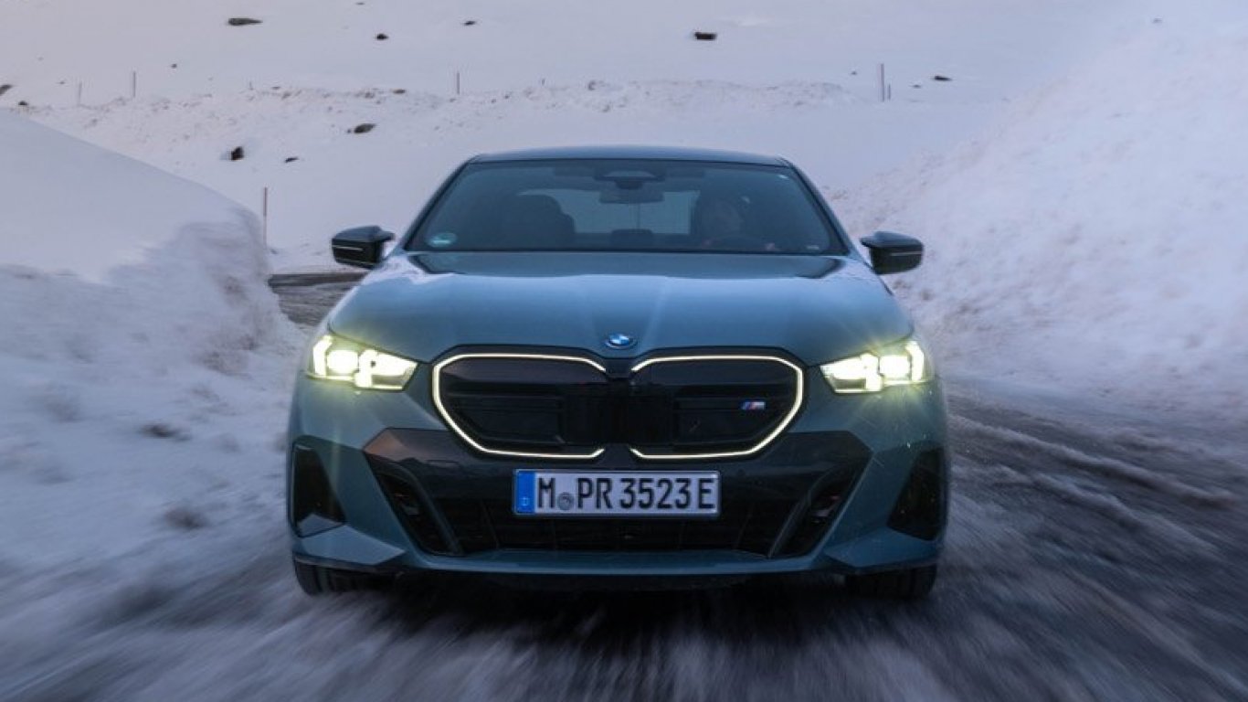BMW планира да продаде над 500 000 електромобила през 2024 г.