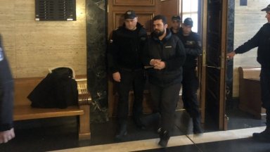 Пред съда Алибегич заяви че по професия е монтажник В