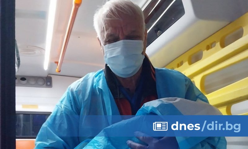 Радко Радев се отзовал на сигнал за родилка с болки.