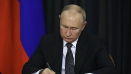От Вашингтон: Путин няма да сключи мир, докато не разбере кой ще е новият US президент 