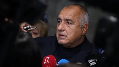 Борисов каза че на премиера Денков може да му каже