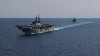 Американски боен кораб в Червено море свали ирански дрон, пуснат от Йемен