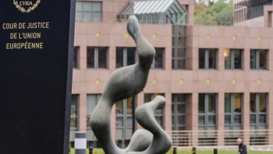 Хронология на казуса
Отказът на Държавната агенция за бежанците да предостави