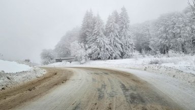 През последните пет дни когато на Петрохан падна около метър
