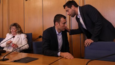 Съветниците не успяха да изберат председател от първия път на