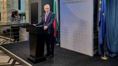 Според него в парламента са били нарушени два основни принципа