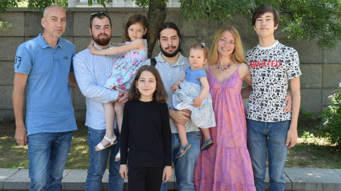 Люба, която преизпълни мечтата за 5 деца: Българките ще раждат повече, когато имат сигурност