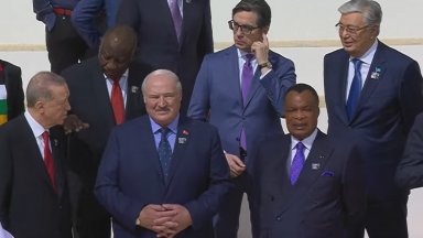 Към държавните глави и правителствените ръководители които се събраха в