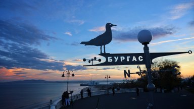 Бургаски ученици създадоха "умни шкафчета"