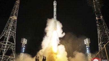 Северна Корея започва военни операции с разузнавателни спътници