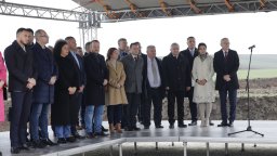 "Русе - Велико Търново“: Властта направи първа копка на нова магистрала (снимки)