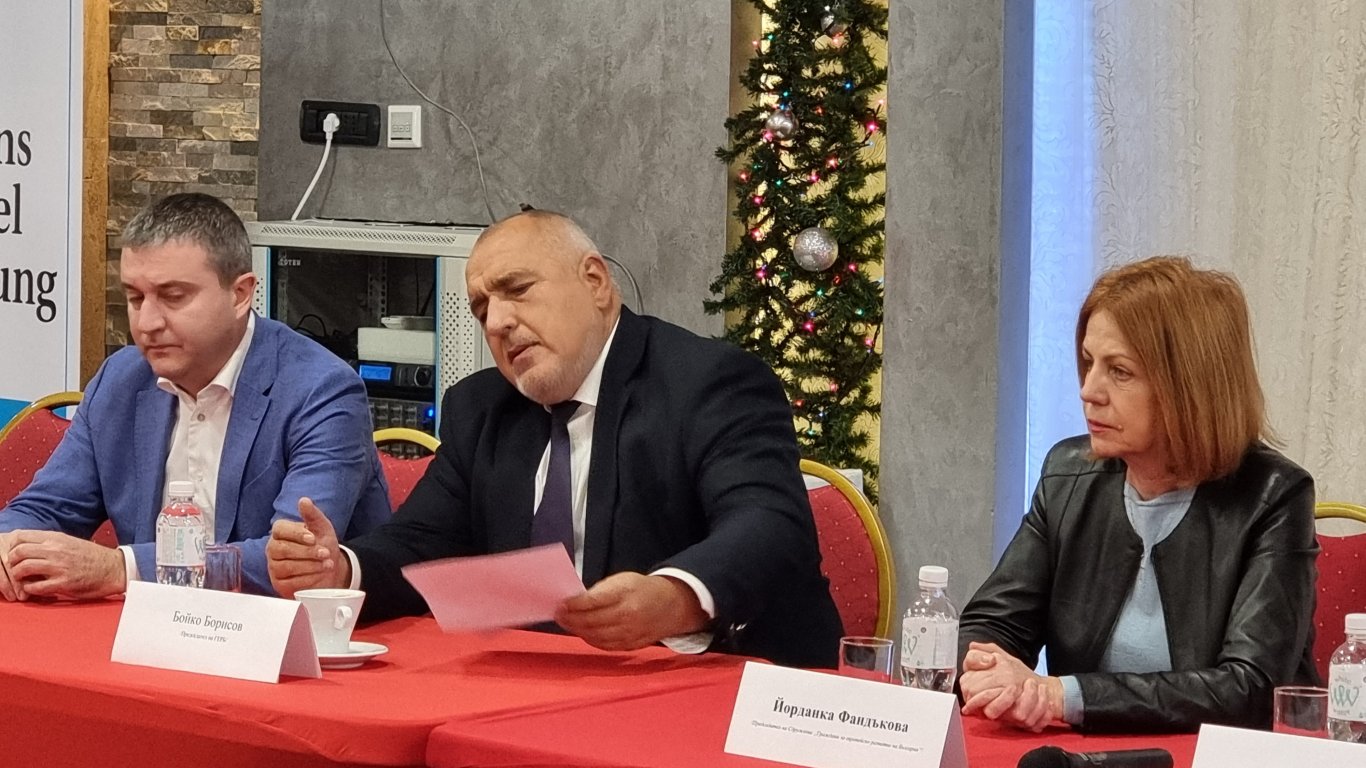 Борисов: Благодарение на "паянтовата сглобка" взехме важни решения в парламента