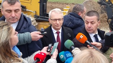 По думите му съвсем нормално е когато се обсъжда бюджетът