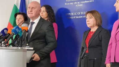 17 000 учители се обучават по дигиталната раница на МОН