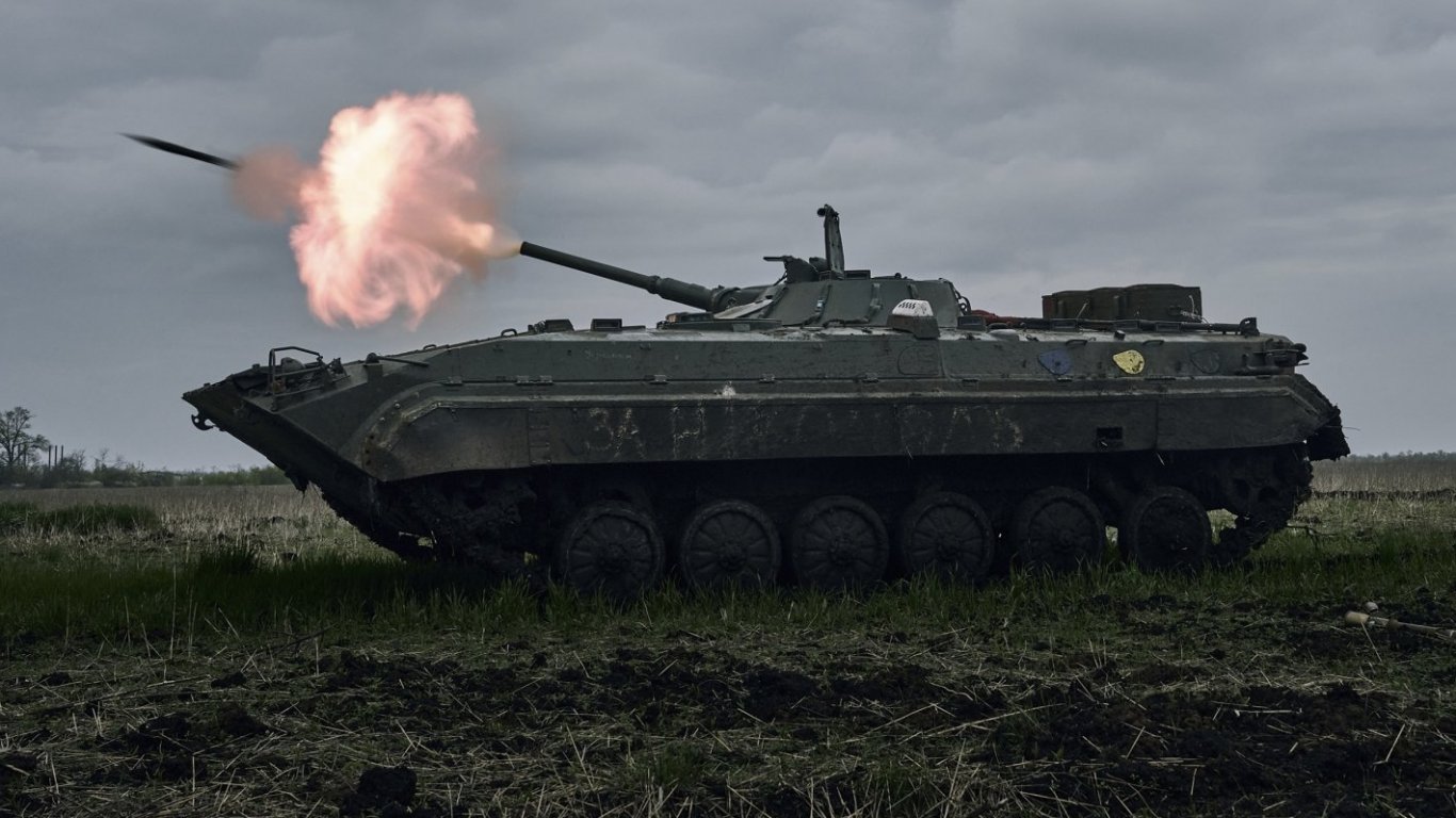 Руските войски засилват атаките си срещу Авдеевка от две нови посоки