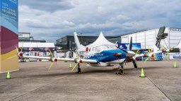 Електрическият самолет EcoPulse с първа демонстрация в небето