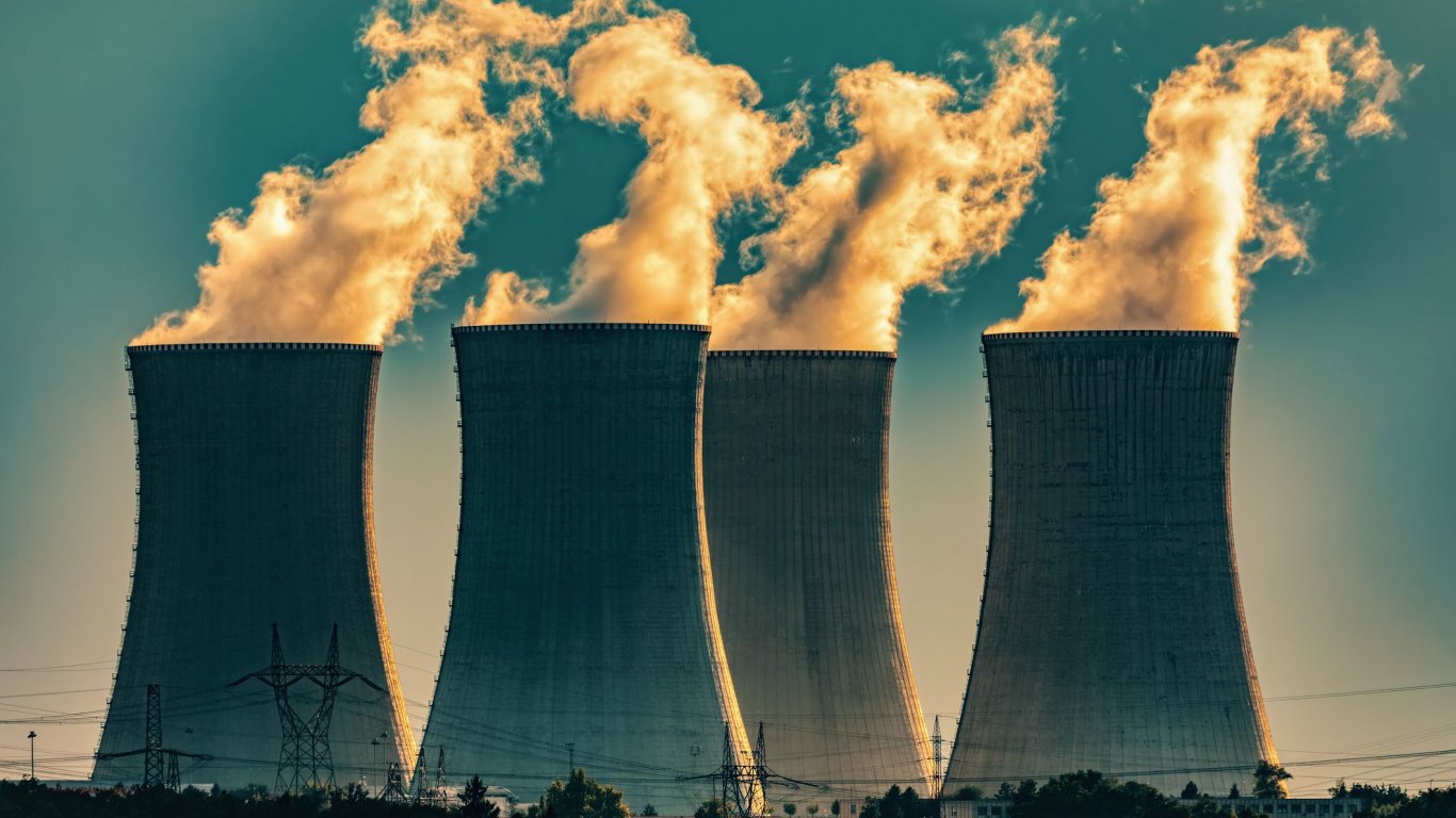 Каква е цената за изграждане на нови атомни електроцентрали в Европа