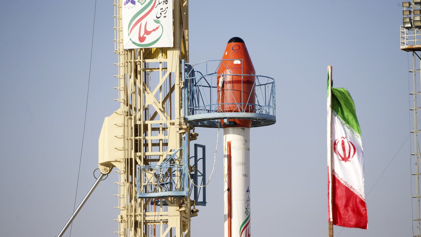 Иран изпрати капсула с животни в космоса