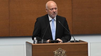 В мотивите е записано че ракетите и комплексите са с