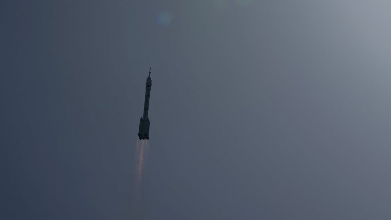 Китай изстреля сателит с ракета, предназначена за търговски цели