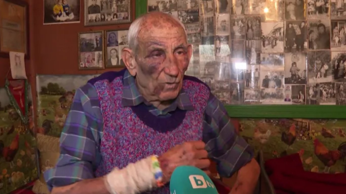 Заради 200 лева: Съседка преби с лопата и дърво 86-годишен във Врачанско